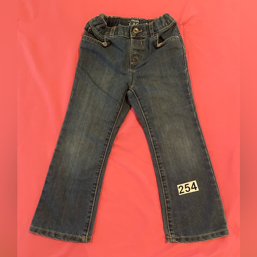 Boys size 4T bootcut jeans. Like new. Adjustable waist Childrens place